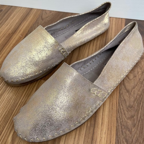 Adam Tucker Shoes - Adam Tucker Soft Leather Metallic 'Sangria' Flat